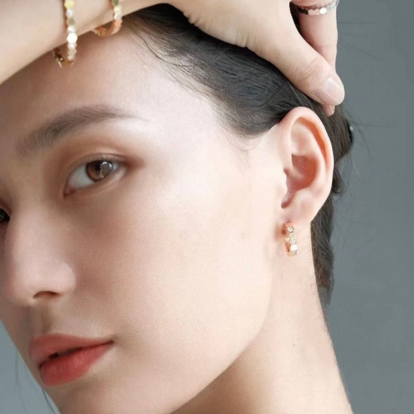CHAUMET   쇼메  귀걸이