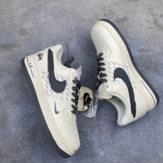 Nike  AIR FORCE 1’07 CV1724-100 나이키  운동화