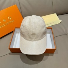 LOUIS VUITTON  루이비통  볼캡 모자