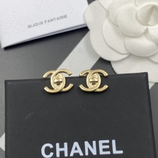 CHANEL 샤넬   귀걸이