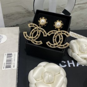CHANEL 샤넬   귀걸이